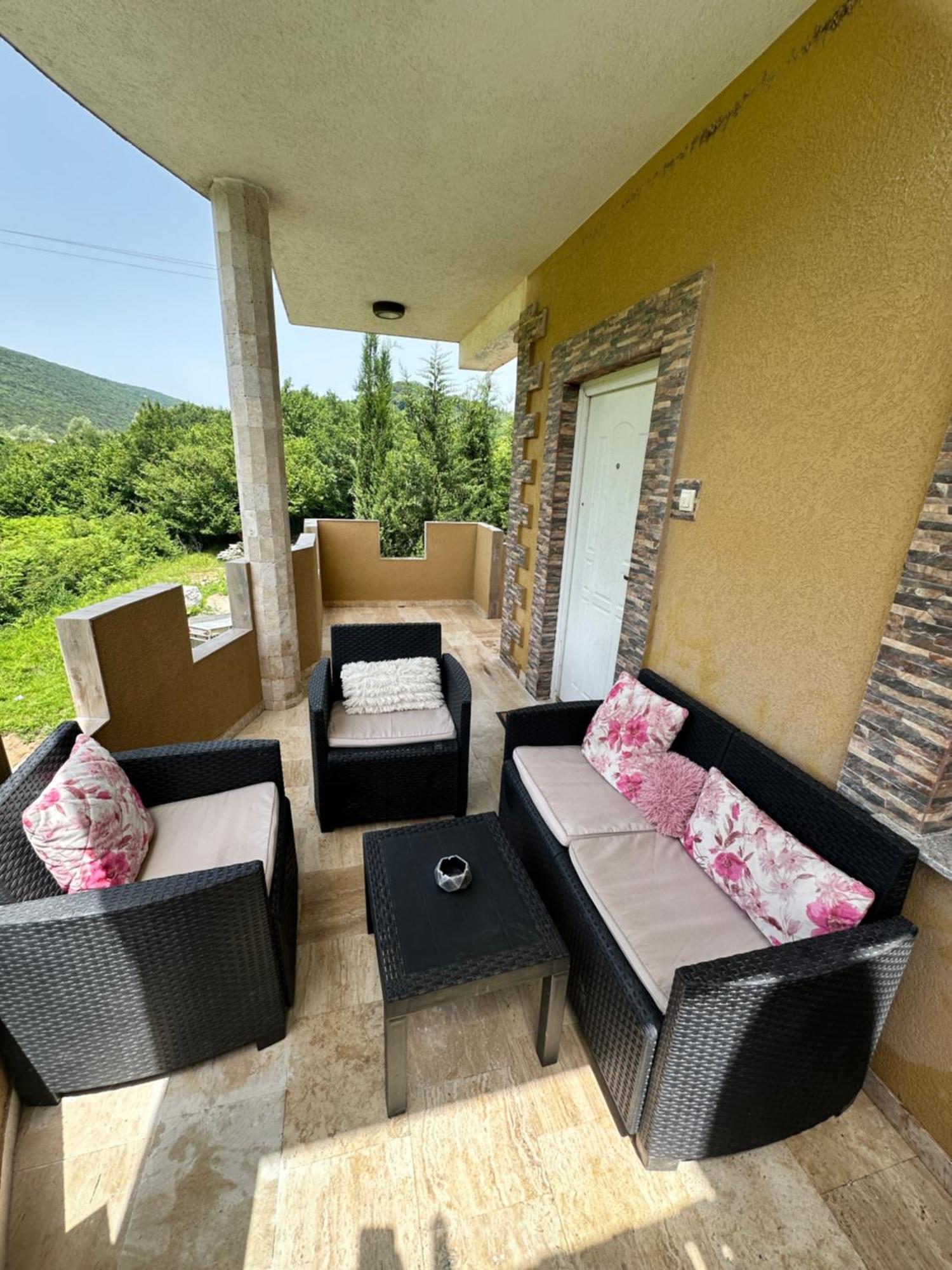 Apartments Ljiljanic بودفا المظهر الخارجي الصورة