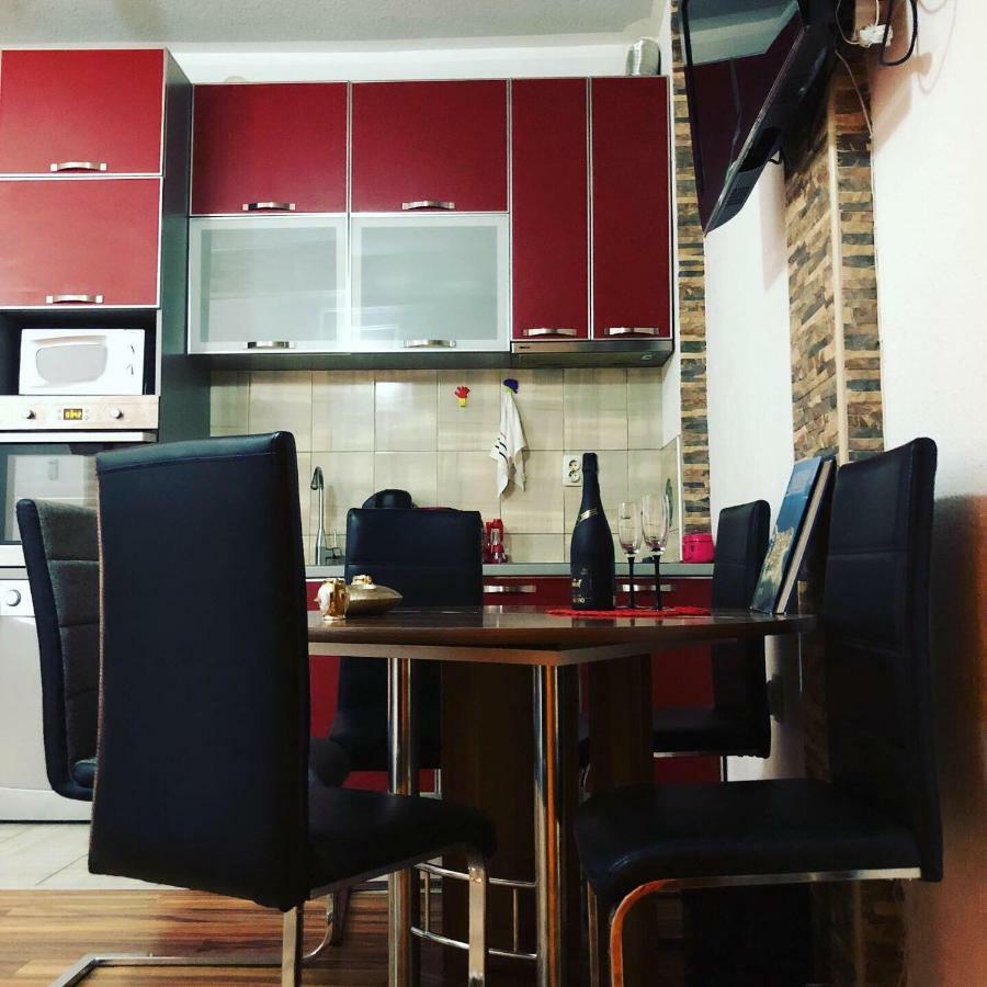 Apartments Ljiljanic بودفا المظهر الخارجي الصورة