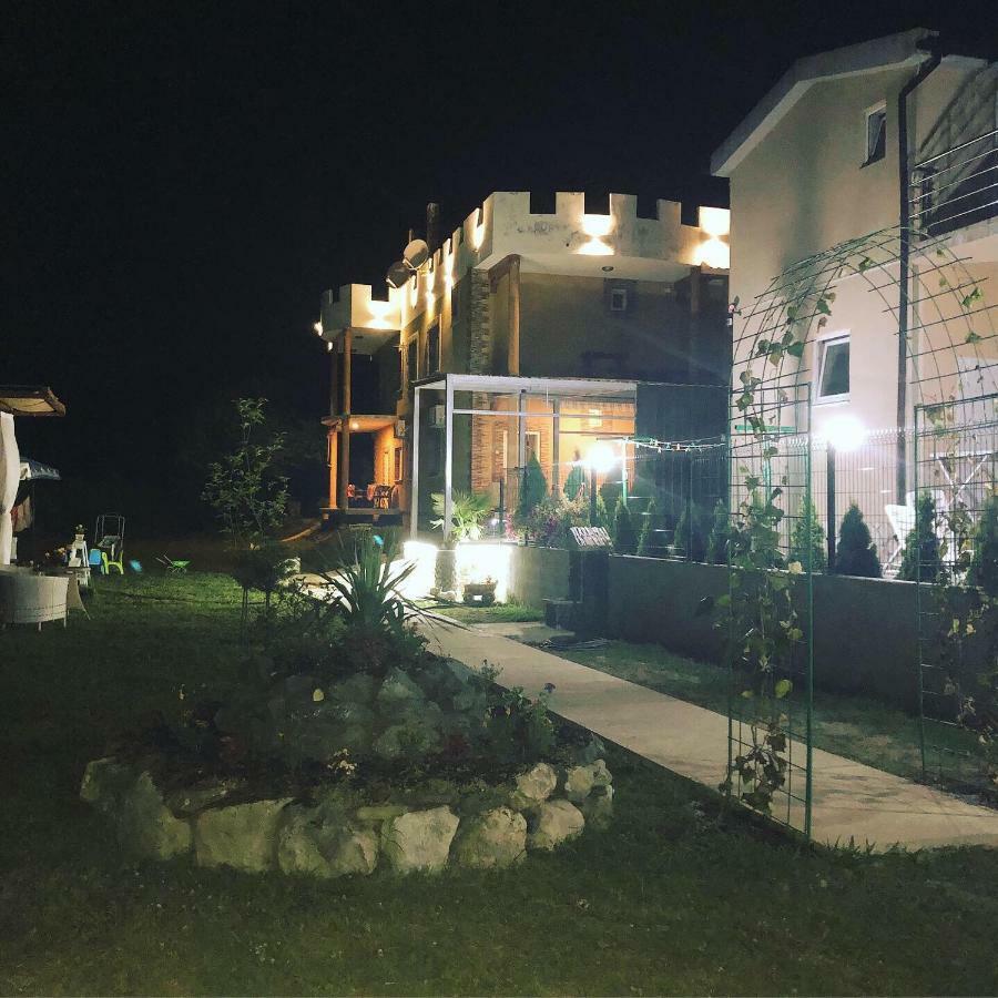 Apartments Ljiljanic بودفا المظهر الخارجي الصورة